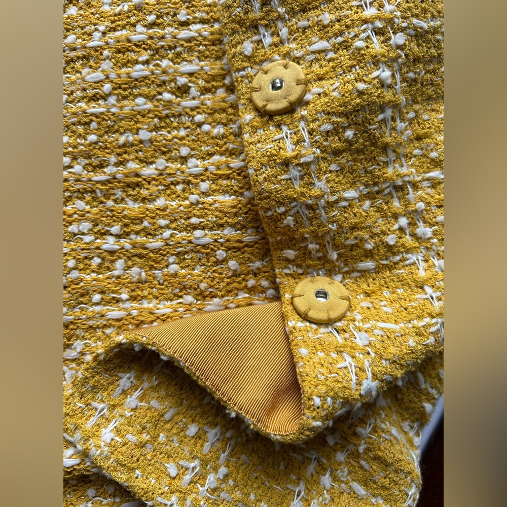 St. John’s Yellow Tweed Jacket - Picture 5 of 12